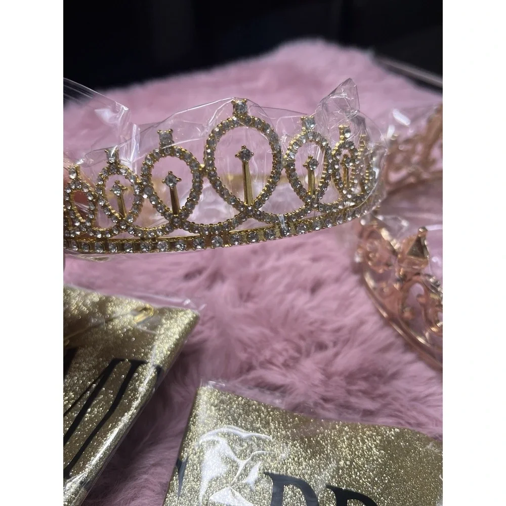 Retrowavy‎ 4 Piece Home Coming Prince,princess Tiara Shiny Satin Role (gold)